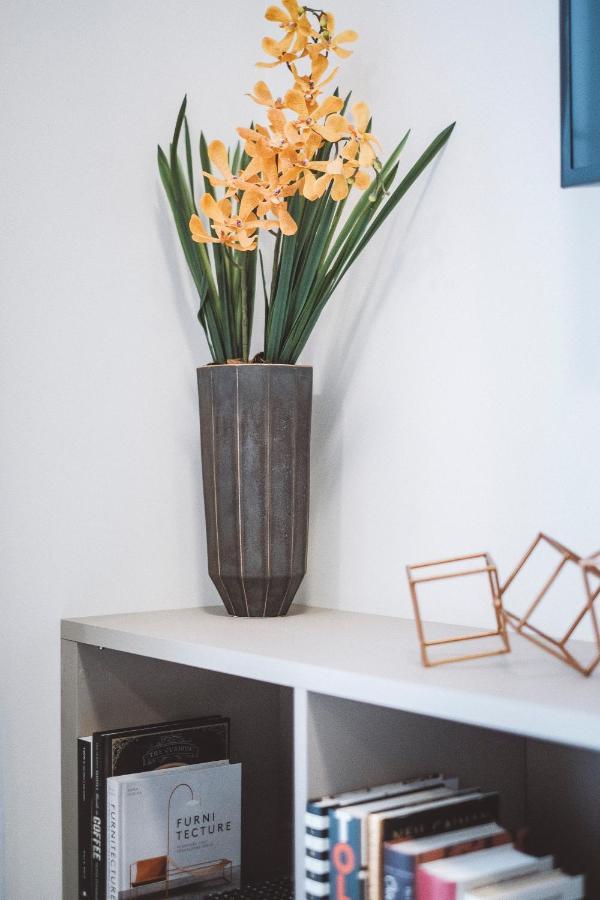 Q Jacques Pilon Apartment *